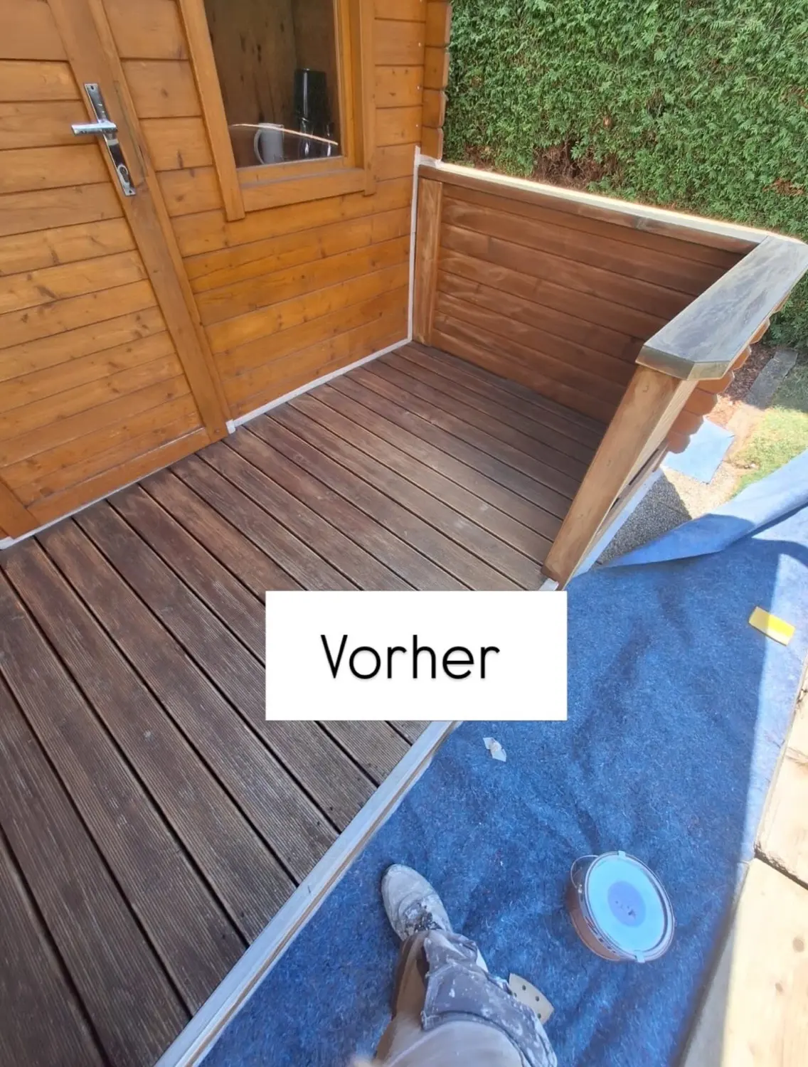 Vergraute Terrassendielen vor der Behandlung